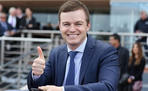 Ben Hayes .